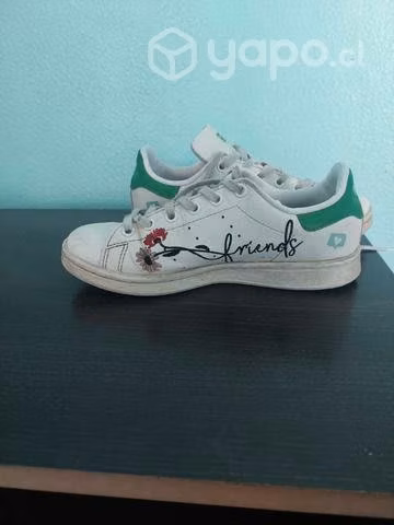 Zapatillas Adidas exclusivas - Imagen 4