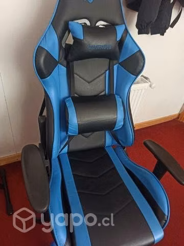 Silla gamer marca "GAMENOTE"