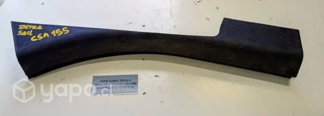 Tapiz Cubre Zocalo Trasero Derecho (CSA155) Chevro