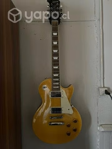 Guitarra eléctrica en excelente estado