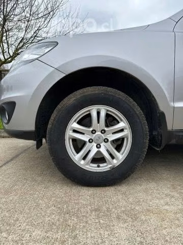 Hyundai santa fe 2011