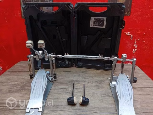 Doble Pedal Zurdo Para Bombo Speed Cobra Tama HP91