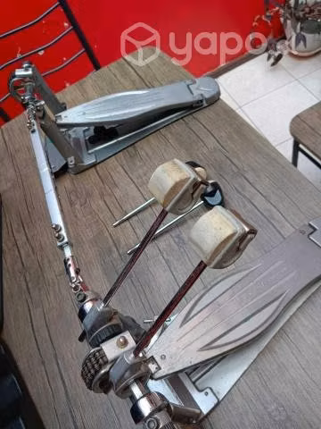 Doble Pedal Zurdo Para Bombo Speed Cobra Tama HP91