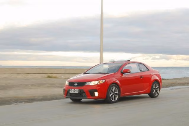 Kia forte koup