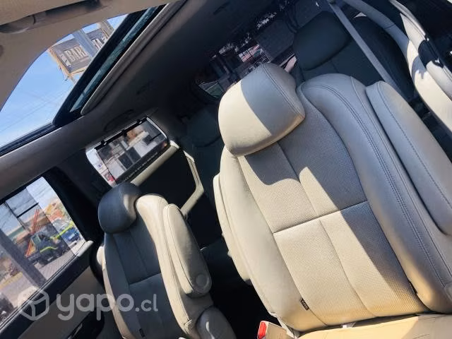 Vendo Kia Carnival top line full Equipo - Imagen 6