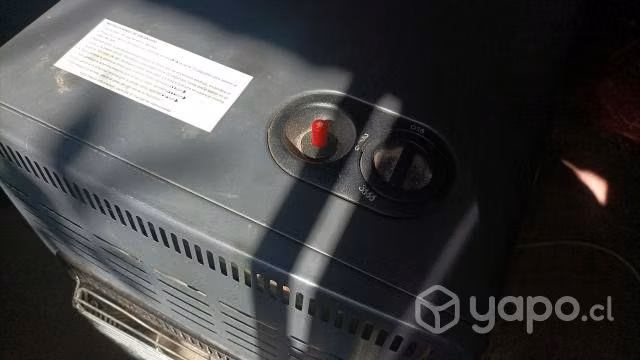 ESTUFA A GAS Grande,SEMINUEVA Y FUNCIONA PERFECTO