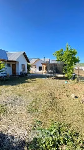Hermoso Terreno con 2 casas terminadas a la venta - Imagen 4