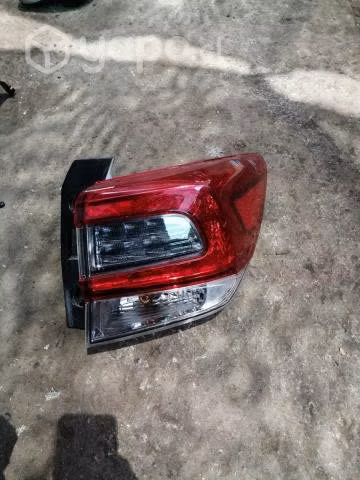 Foco derecho subaru new xv original