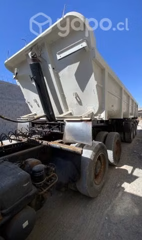 Vendo mercedes Actros 2644 año 2012 y batea 2012