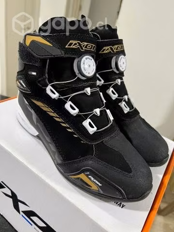Zapatillas, chaqueta y guantes verano, marca Ixon - Imagen 2