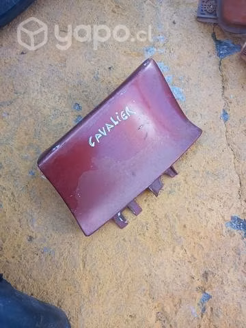 Chevrolet cavalier 1998 moldura bigote trasero foc