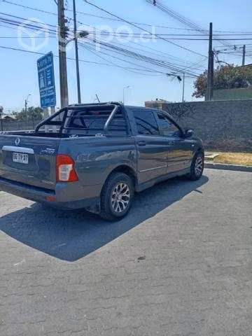 Sanyon actron turbo diecel 20014