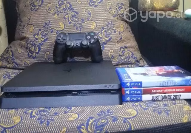PS4 Slim - Imagen 2