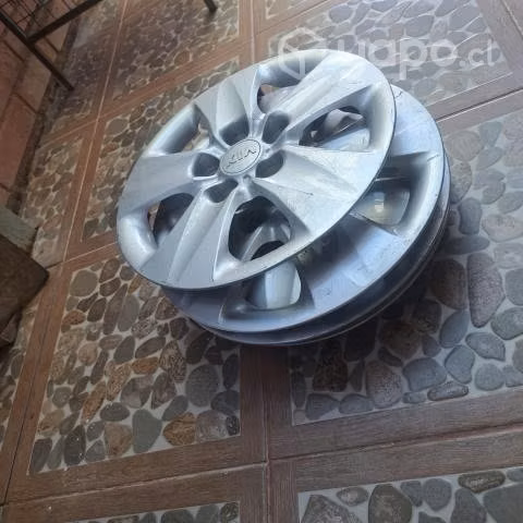Tapas y llatas d fierro kia cerato