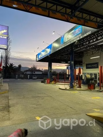 Se Vende local comercial automotriz