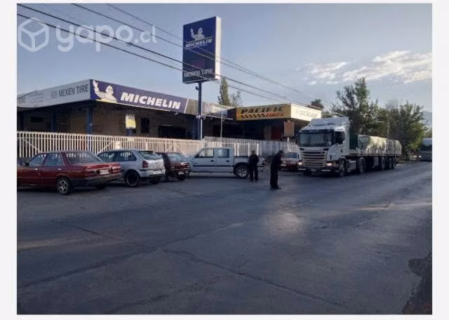 Se Vende local comercial automotriz