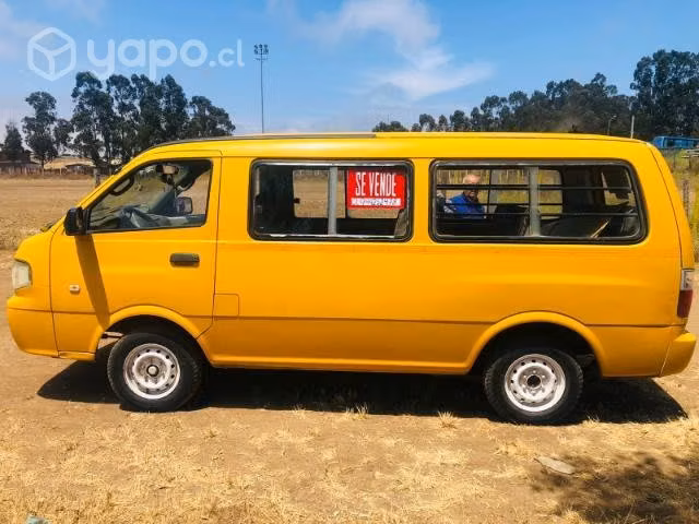 Se vende minibus