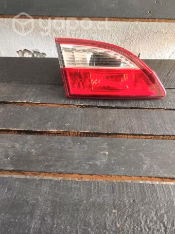 Foco trasero Mazda 5