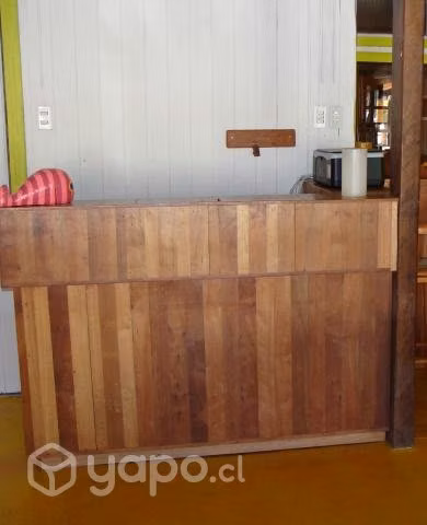 Mesón y Counter de Roble