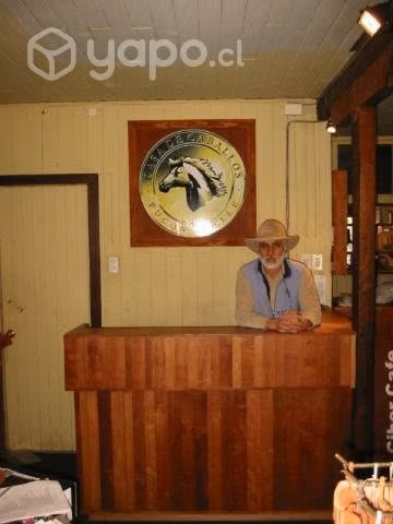Mesón y Counter de Roble