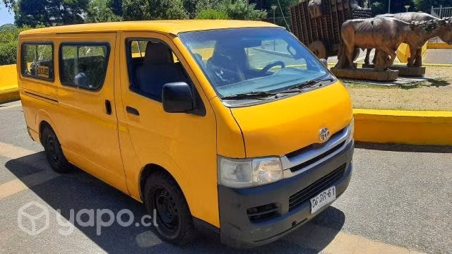 Toyota hiace año 2011