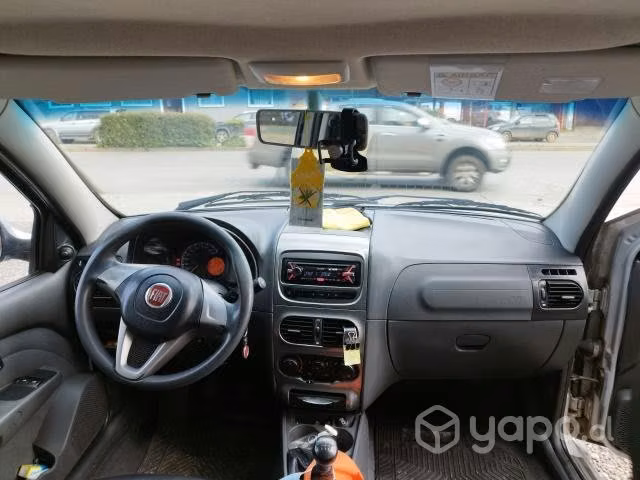 Fiat strada trekking ,3 puertas 2016