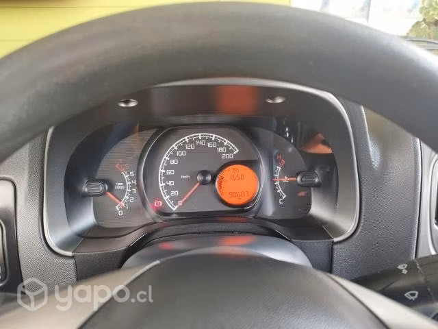 Fiat strada trekking ,3 puertas 2016