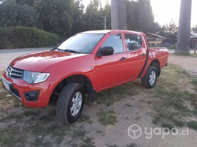 L200 4x4 impecable - Imagen 2