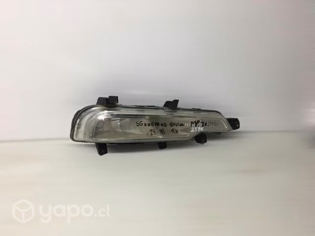 Neblinero rh ssangyong rexton 2014-2018