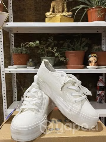 Zapatillas BAMERS SIN USO