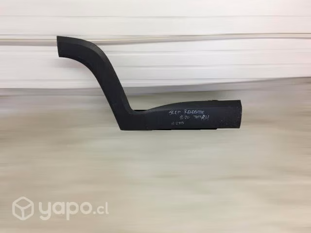 Moldura de puerta trasera rh jeep renegade 16-20