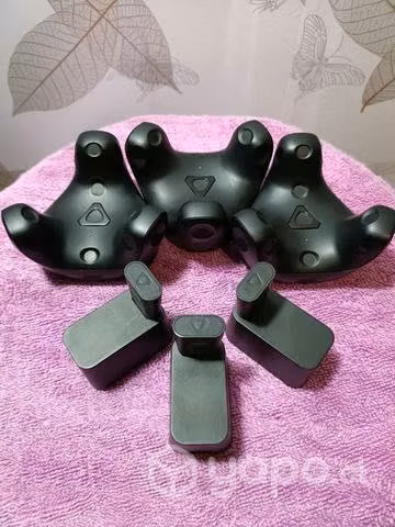 Htc vive + 3 trackers y accesorios varios