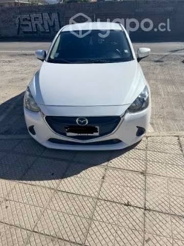 VENDO MAZDA 2 2016 impecable