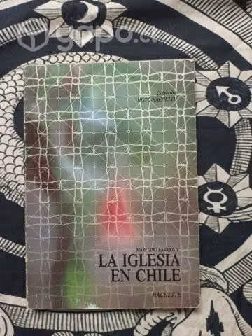 Libro: La Iglesia en Chile, Hachette