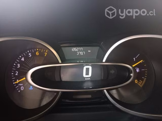 RENAULT CLIO 2016