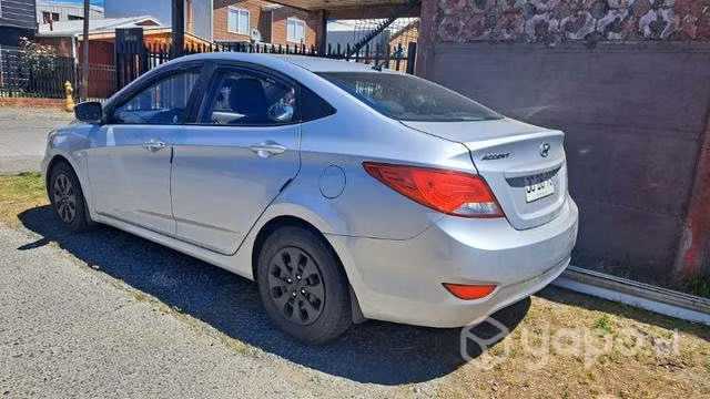 Hyundai Accent 2017 - Imagen 2