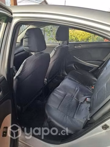 Hyundai Accent 2017 - Imagen 4