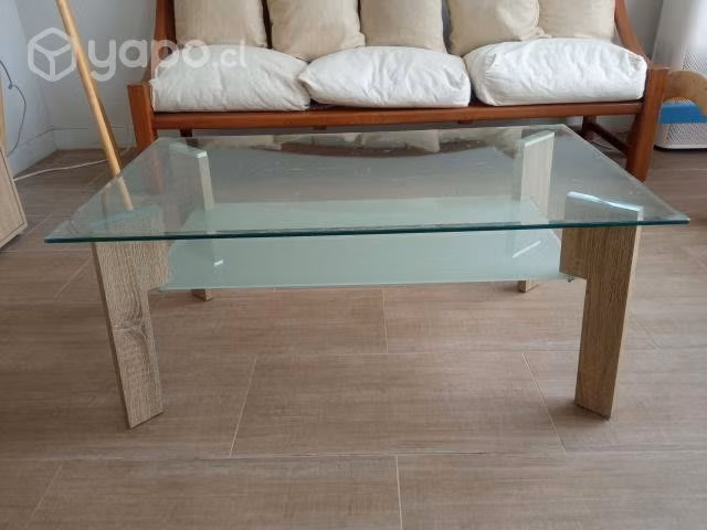 Mesa de centro de vidrio