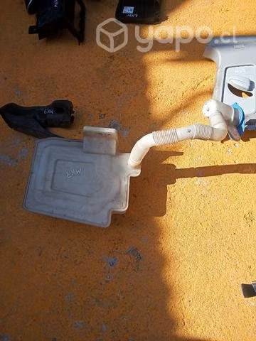 Volkswagen golf mk7 deposito agua limpiaparabrisas