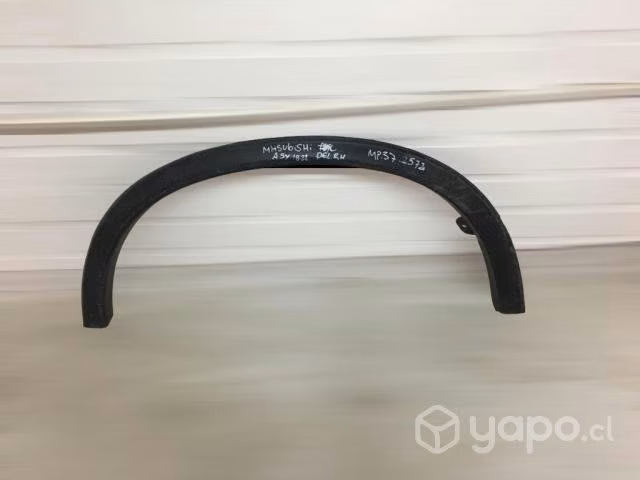 Moldura de rueda delantera rh mitsubishi asx 18-22