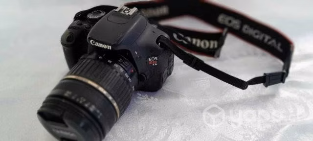 Camara Canon EOS Rebel T3i