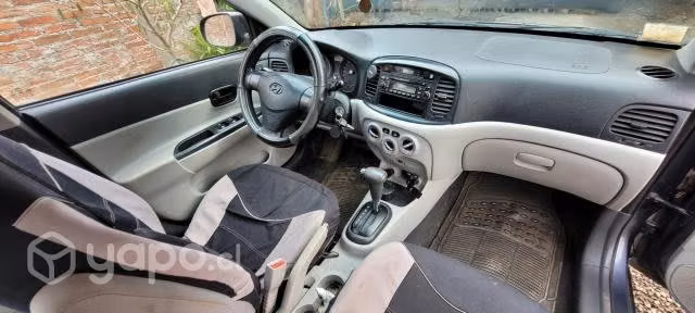 Hyundai accent 2010 - Imagen 4