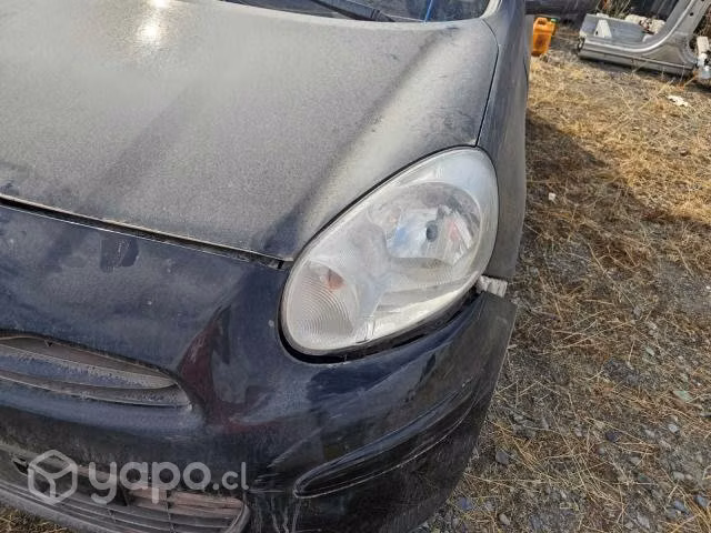 Optico nissan march 2017