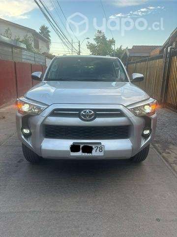 Toyota 4runner 2022 sr5 4x2