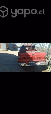 Mitsubishi L200 4x2.