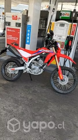 Moto crf 300 prácticamente nueva - Imagen 2