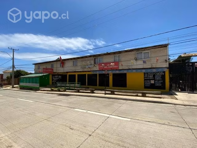 Propiedad comer con 2 casas y 7 departament