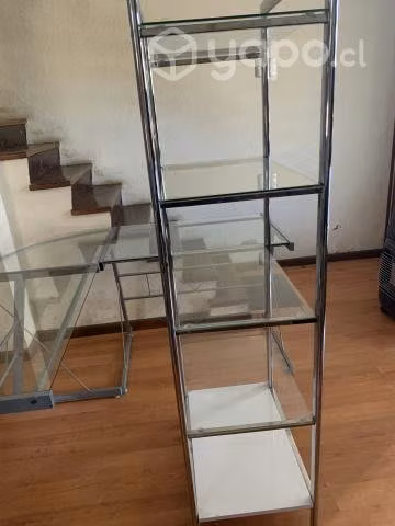 Escritorio + vitrina