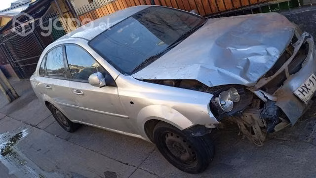 Chevrolet Optra chocado