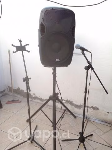 Parlante activo microfono y pedestales